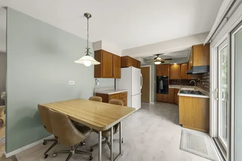 3S582 Behrs Circle Drive Warrenville IL 60555