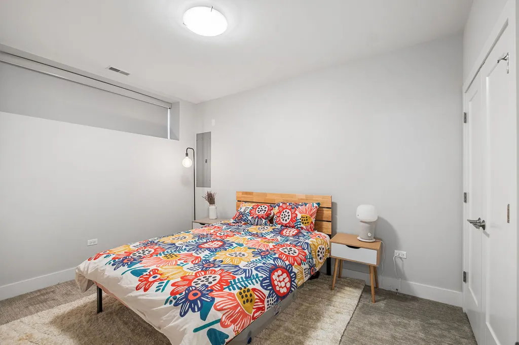 2544 West Warren Boulevard Chicago IL 60612