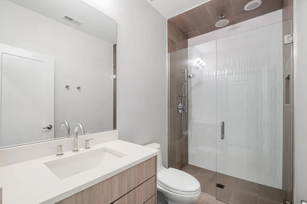 2544 West Warren Boulevard Chicago IL 60612