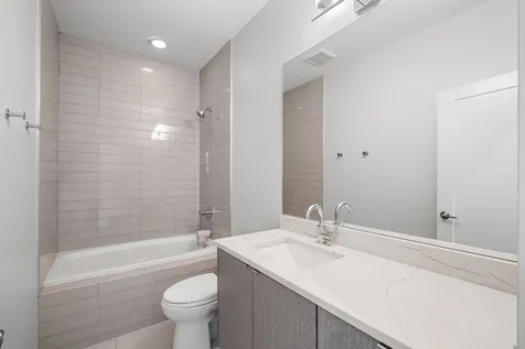 2544 West Warren Boulevard Chicago IL 60612