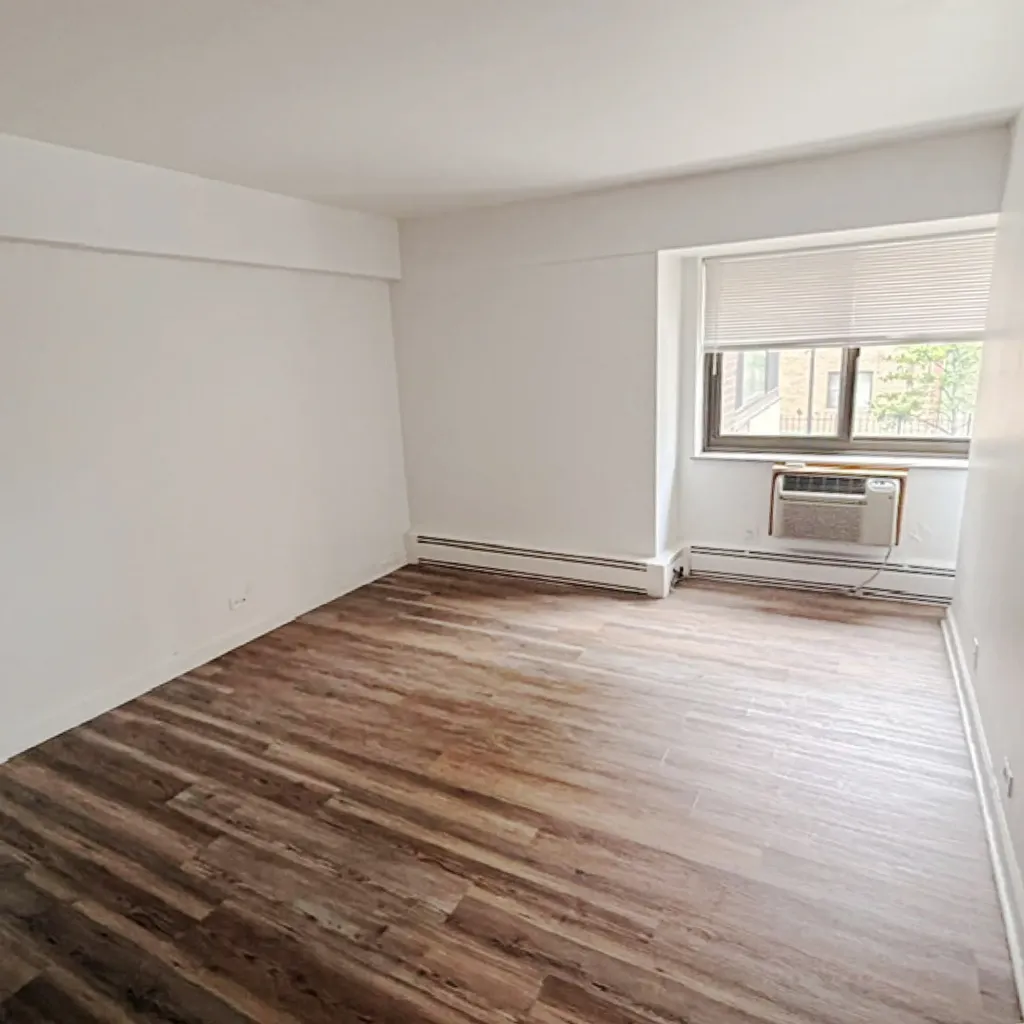7337 South South Shore Drive Chicago IL 60649