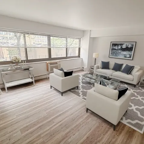 7337 South South Shore Drive Chicago IL 60649