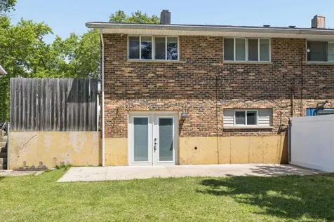 1323 Highland Avenue Lockport IL 60441