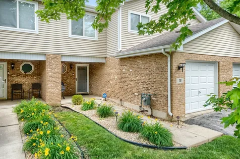 18 Forest Wood Lane Park Forest IL 60466