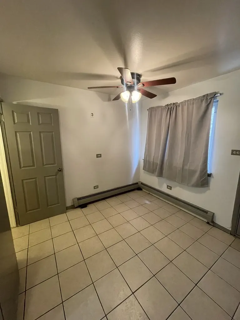 7208 South East End Avenue Chicago IL 60649