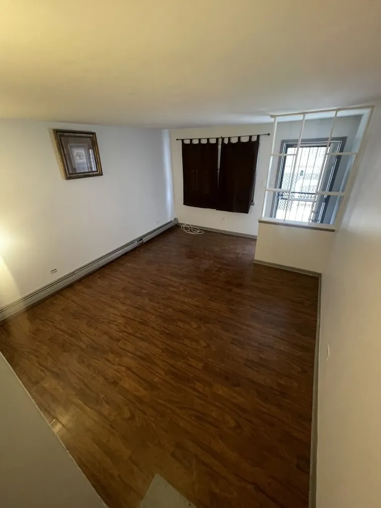 7208 South East End Avenue Chicago IL 60649