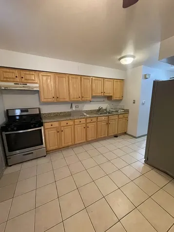7208 South East End Avenue Chicago IL 60649