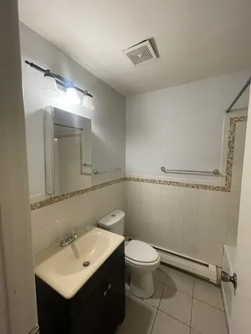 7208 South East End Avenue Chicago IL 60649