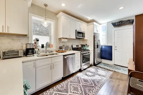 3313 North Kenneth Avenue Chicago IL 60641