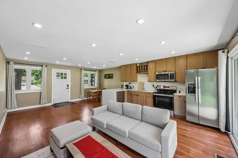 1425 North Wilke Road Arlington Heights IL 60004