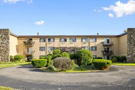 725 West Dempster Street Des Plaines IL 60016