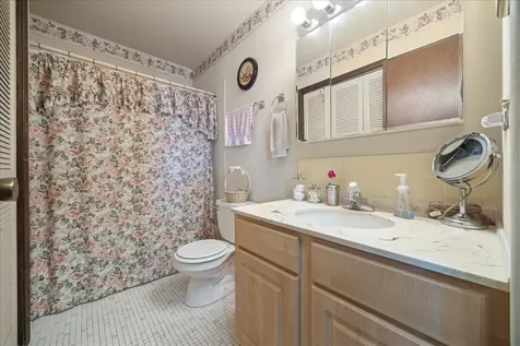 725 West Dempster Street Des Plaines IL 60016