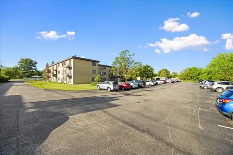 725 West Dempster Street Des Plaines IL 60016