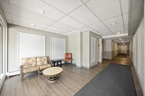 725 West Dempster Street Des Plaines IL 60016