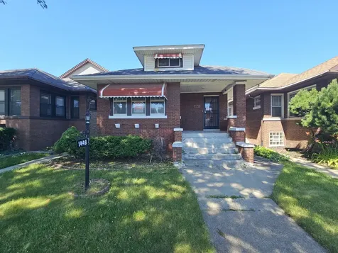 1448 North Menard Avenue Chicago IL 60651