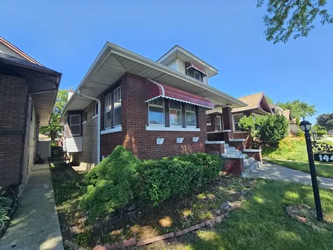 1448 North Menard Avenue Chicago IL 60651
