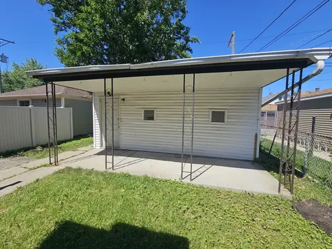 1448 North Menard Avenue Chicago IL 60651