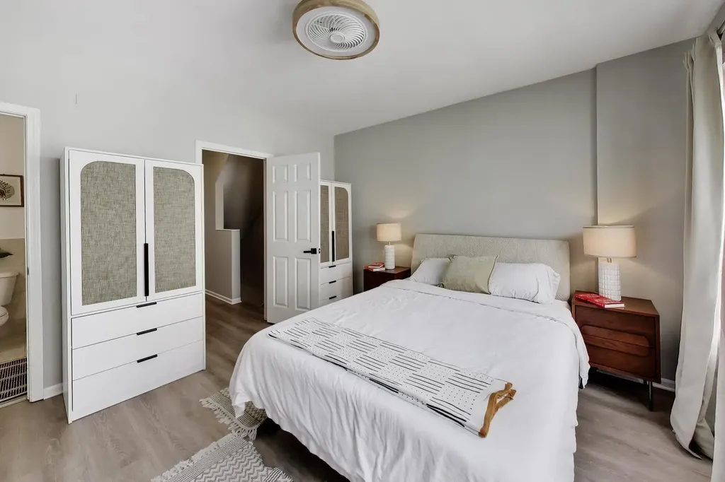 2555 West Moffat Street Chicago IL 60647