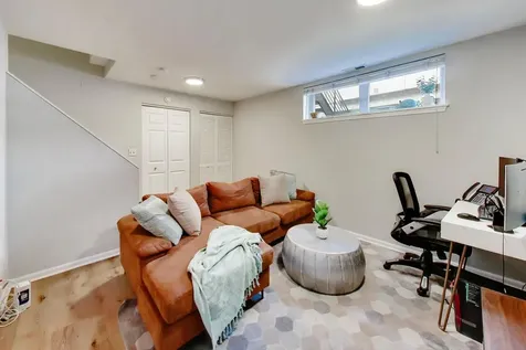 2555 West Moffat Street Chicago IL 60647