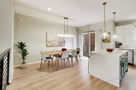 2555 West Moffat Street Chicago IL 60647
