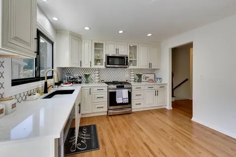 8864 East Prairie Road Skokie IL 60076
