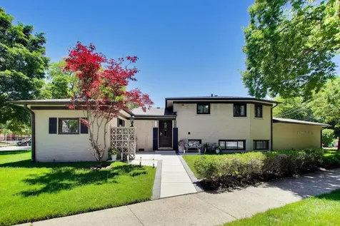 8864 East Prairie Road Skokie IL 60076