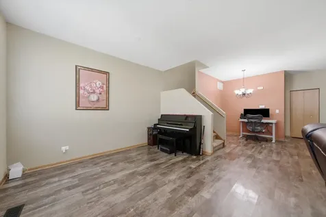 145 Azalea Circle Romeoville IL 60446