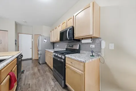 145 Azalea Circle Romeoville IL 60446