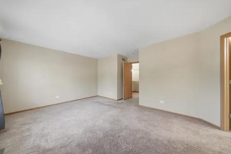145 Azalea Circle Romeoville IL 60446