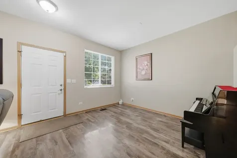 145 Azalea Circle Romeoville IL 60446