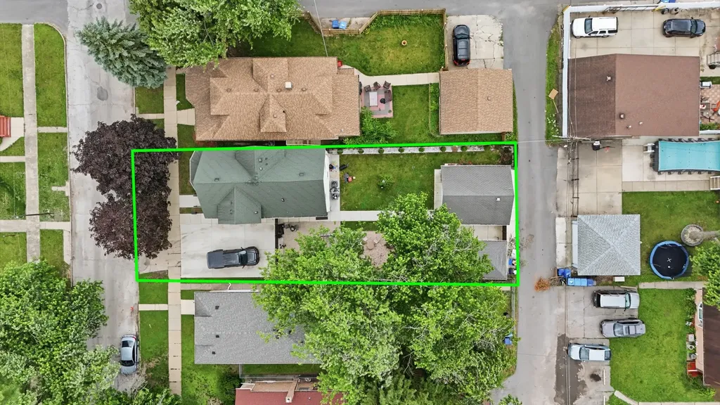 2621 Orchard Street Blue Island IL 60406