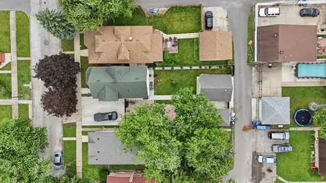 2621 Orchard Street Blue Island IL 60406