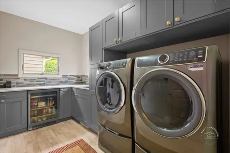 924 Royal Blackheath Court Naperville IL 60563