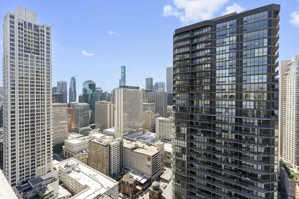 2 East Erie Street Chicago IL 60611