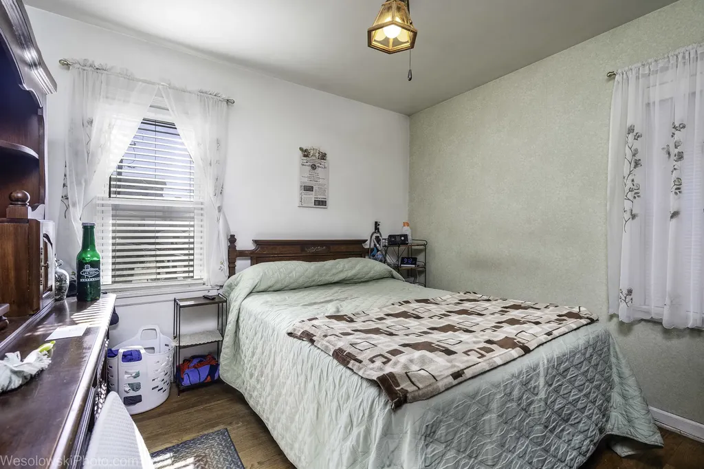 3461 North Pacific Avenue Chicago IL 60634