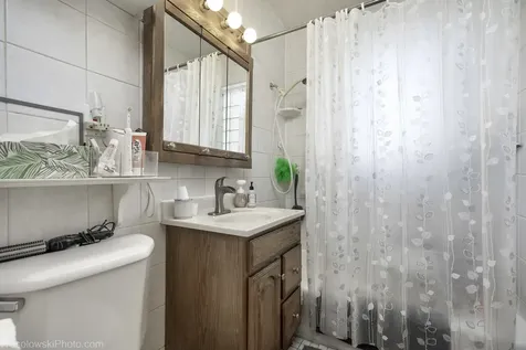 3461 North Pacific Avenue Chicago IL 60634