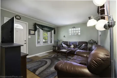 3461 North Pacific Avenue Chicago IL 60634