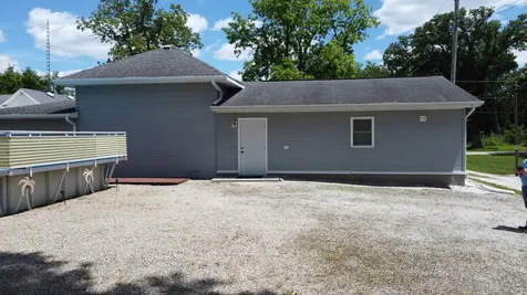 612 East Jones Street Milford IL 60953