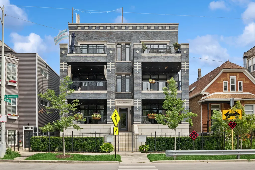 1632 West Diversey Parkway Chicago IL 60614