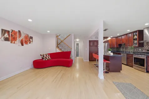 425 East Grouse Lane Deerfield IL 60015
