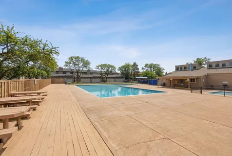 425 East Grouse Lane Deerfield IL 60015
