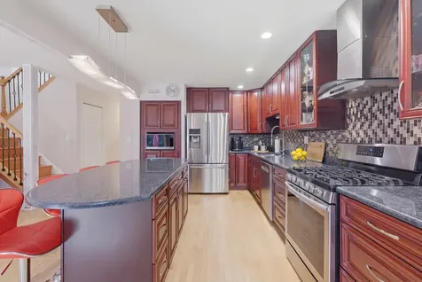 425 East Grouse Lane Deerfield IL 60015