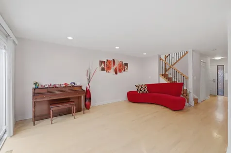 425 East Grouse Lane Deerfield IL 60015
