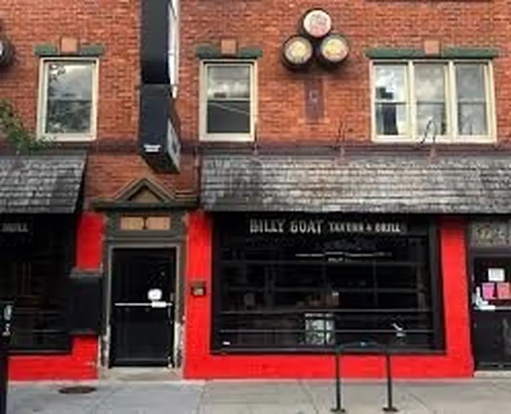 3726 North Clark Street Chicago IL 60613