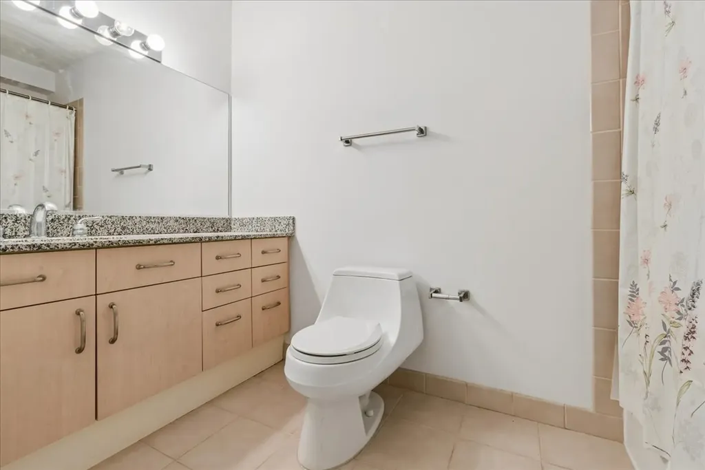 512 North Mcclurg Court Chicago IL 60611