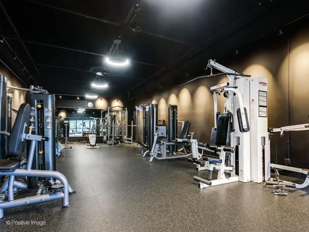 5415 North Sheridan Road Chicago IL 60640