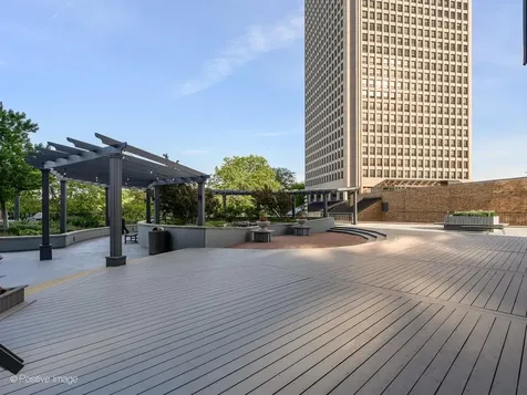 5415 North Sheridan Road Chicago IL 60640