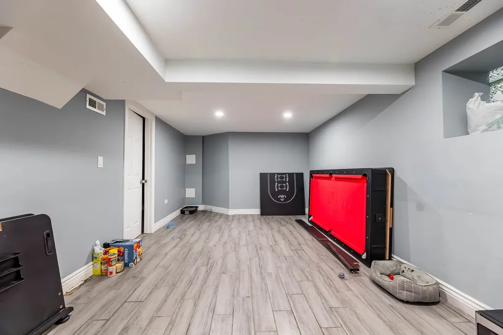 7638 South Laflin Street Chicago IL 60620