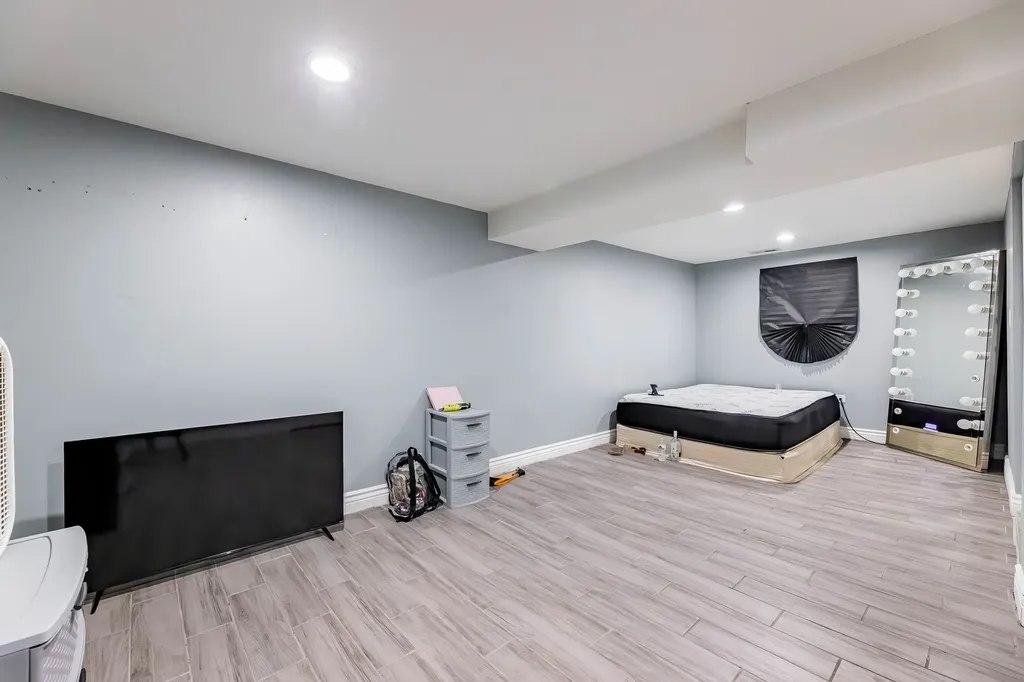 7638 South Laflin Street Chicago IL 60620