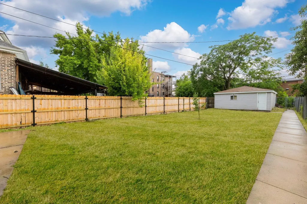 7638 South Laflin Street Chicago IL 60620